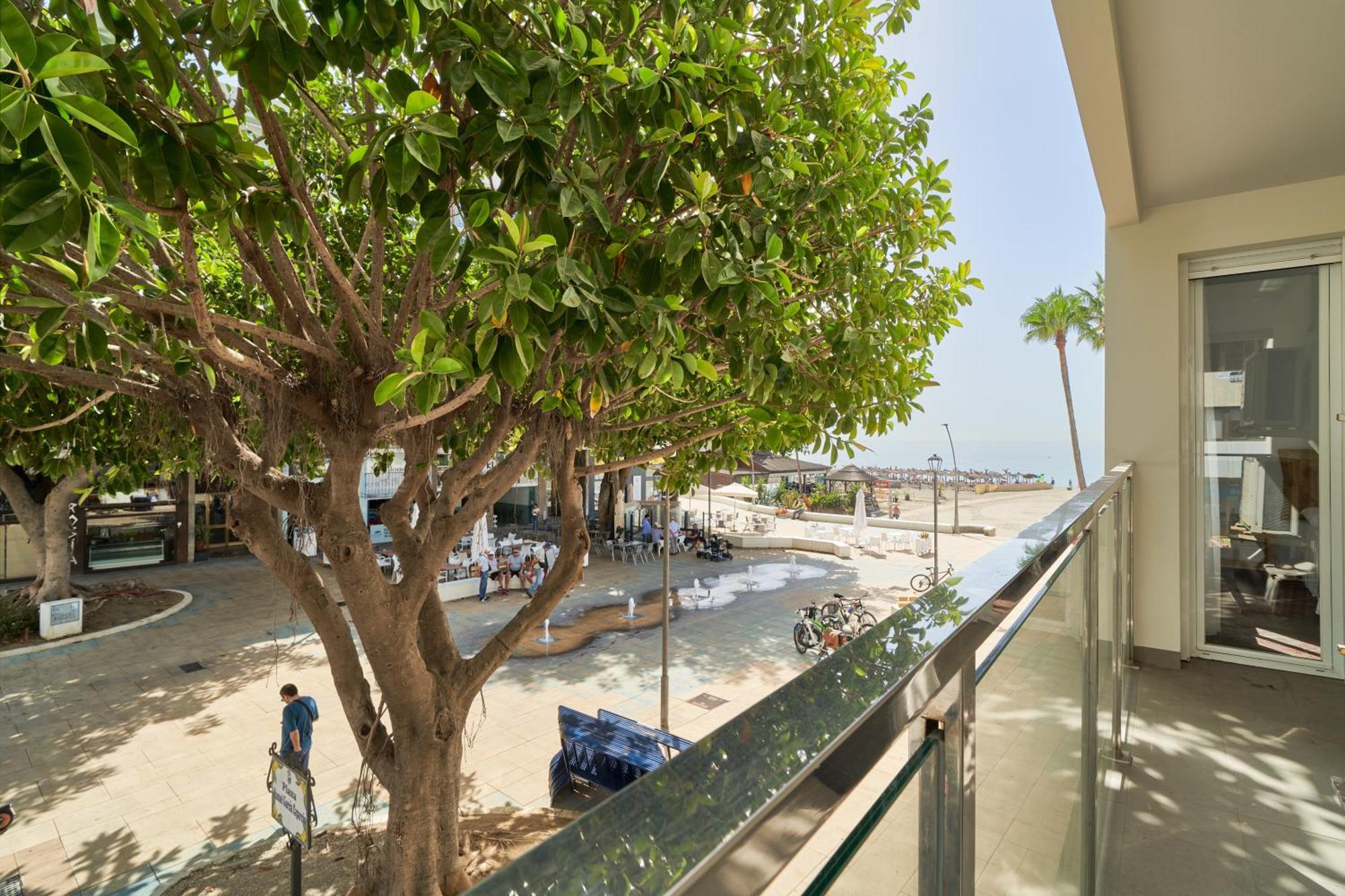 Estepona Beach Apartment Exteriör bild